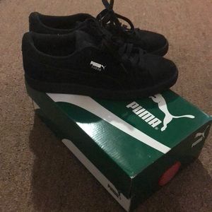 Black Puma Sneakers
